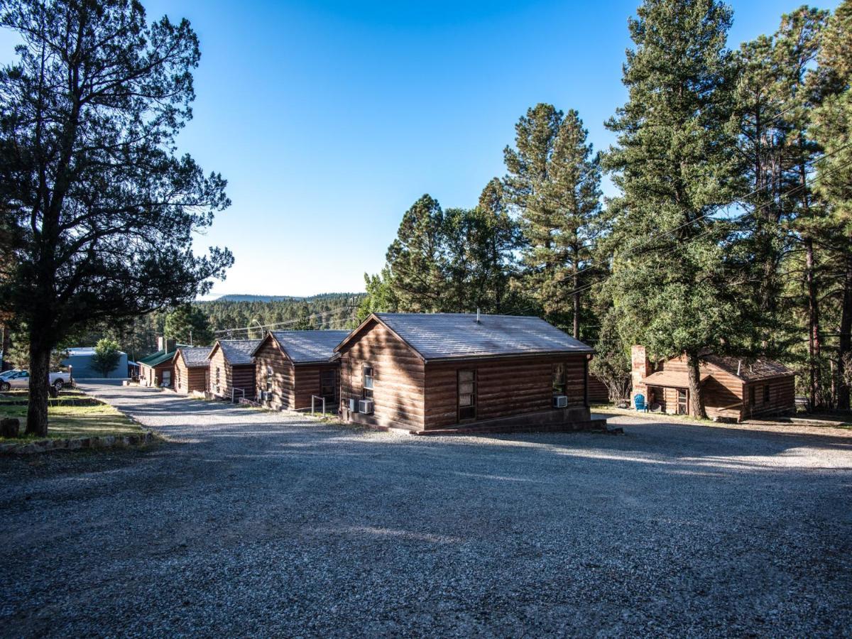 Apache Village Cabinette 13, Queen Bed, Midtown, Sleeps 2 Ruidoso Exterior photo