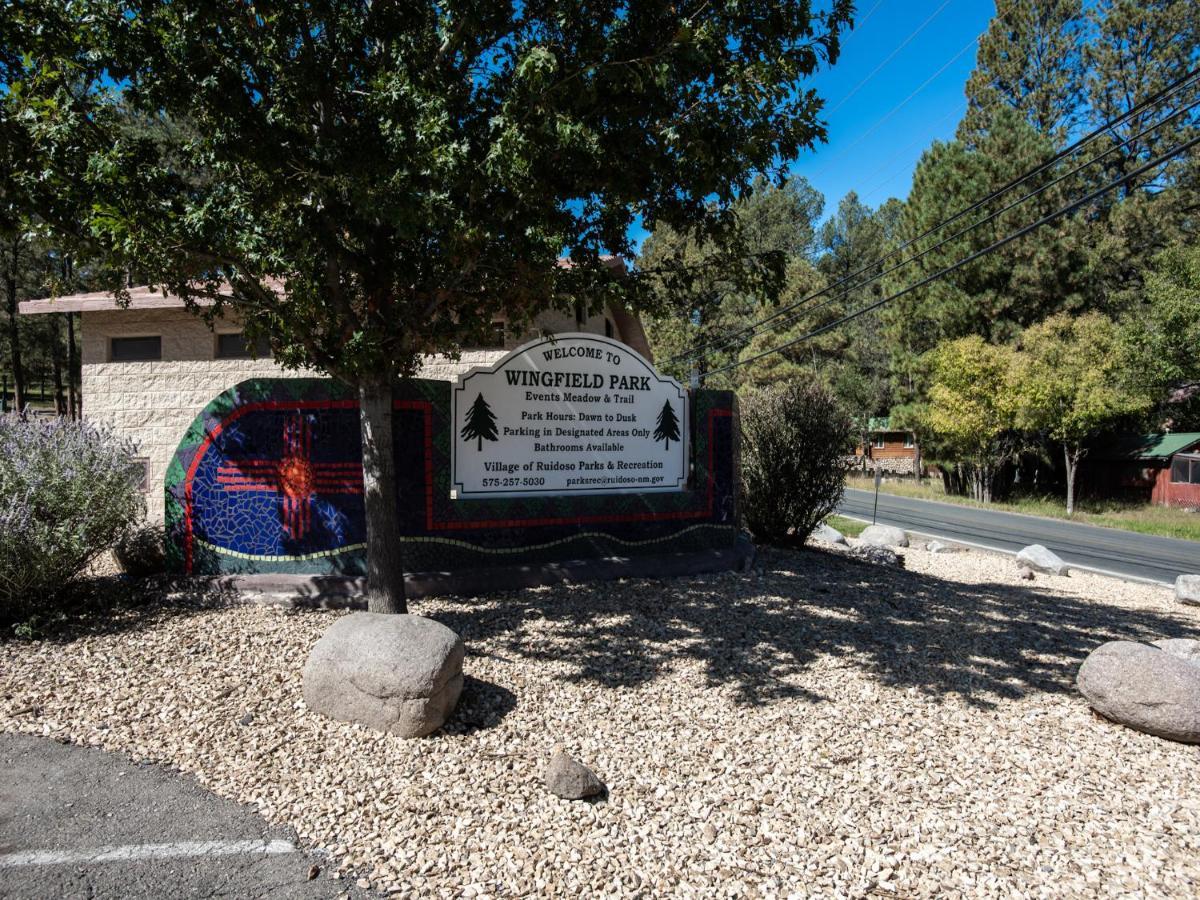 Apache Village Cabinette 13, Queen Bed, Midtown, Sleeps 2 Ruidoso Exterior photo